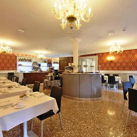 Hotell Al Theatro Palace Venedig