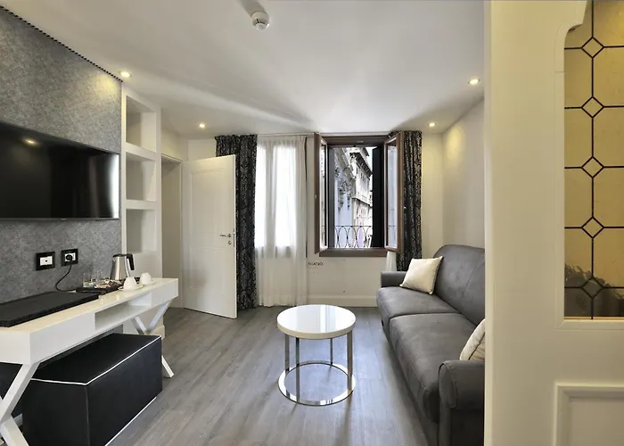 Al Theatro Palace Hotel 4*