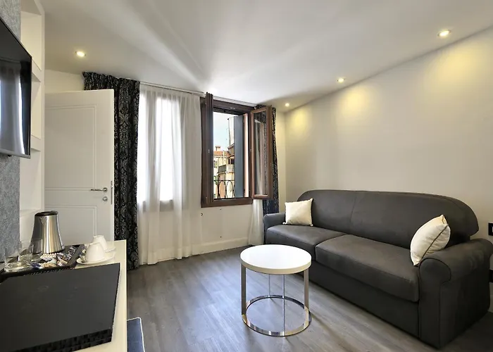 Hotel Al Theatro Palace