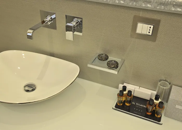 Al Theatro Palace Hotel Benátky