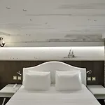 Al Theatro Palace Hotel Venedig