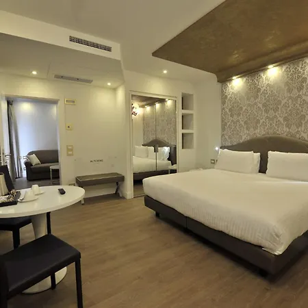 Al Theatro Palace Otel 4*