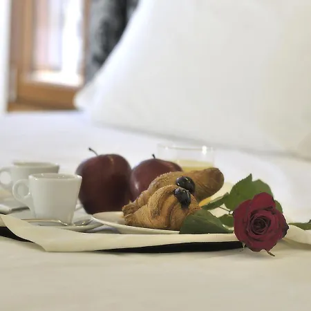 ホテル アル テアトロ パレス 4*