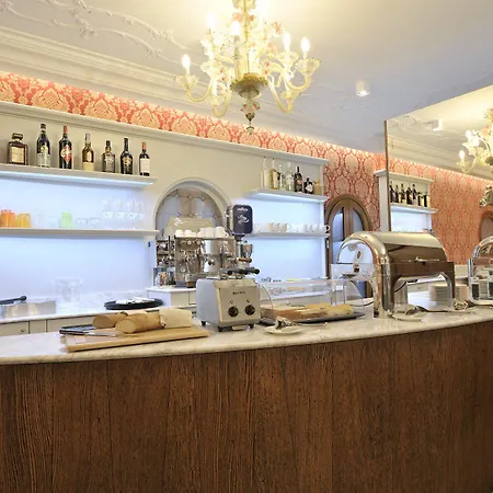 アル テアトロ パレス ホテル